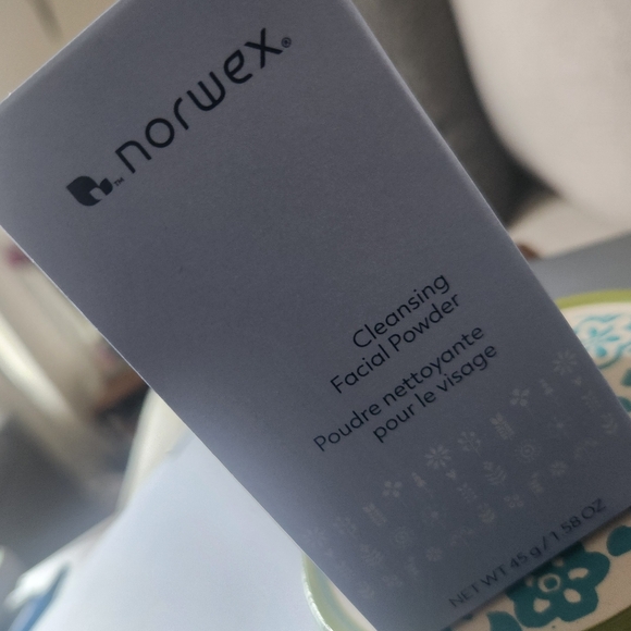 Norwex Other - Norwex Cleansing Facial Powder